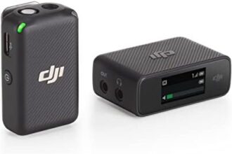 DJI Mic(1 Trasmettitore + 1 Ricevitore), Microfono Wireless Lavalier, Portata 250 m, Compatto e Ultraleggero, Registrazione 14 Ore, Mic Wireless per PC, iPhone, Fotocamere, YouTube, Vlog, Livestream