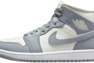 Nike Wmns Air Jordan 1 Mid, Scarpe da Basket Donna