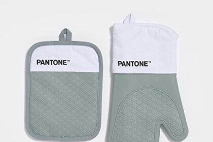 Pantone™ - Set da Cucina Composto da Guanto da Forno + Presina, in Cotone con Grip Antiscivolo in Silicone - Utili Accessori Cucina Resistenti al Calore fino a 250°C, Bianco/Grigio