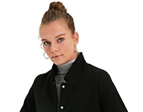 Trendyol Black Chips Closing And Arched Stamp Cappotto Donna