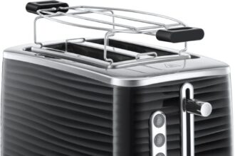 Russell Hobbs Tostapane Nero - 2 Fette - Struttura lucida color Nero; Fessure per toast extra larghe; 6 livelli di doratura; Funzione di Scongelamento e Riscaldamento; 1050W Inspire 24371-56