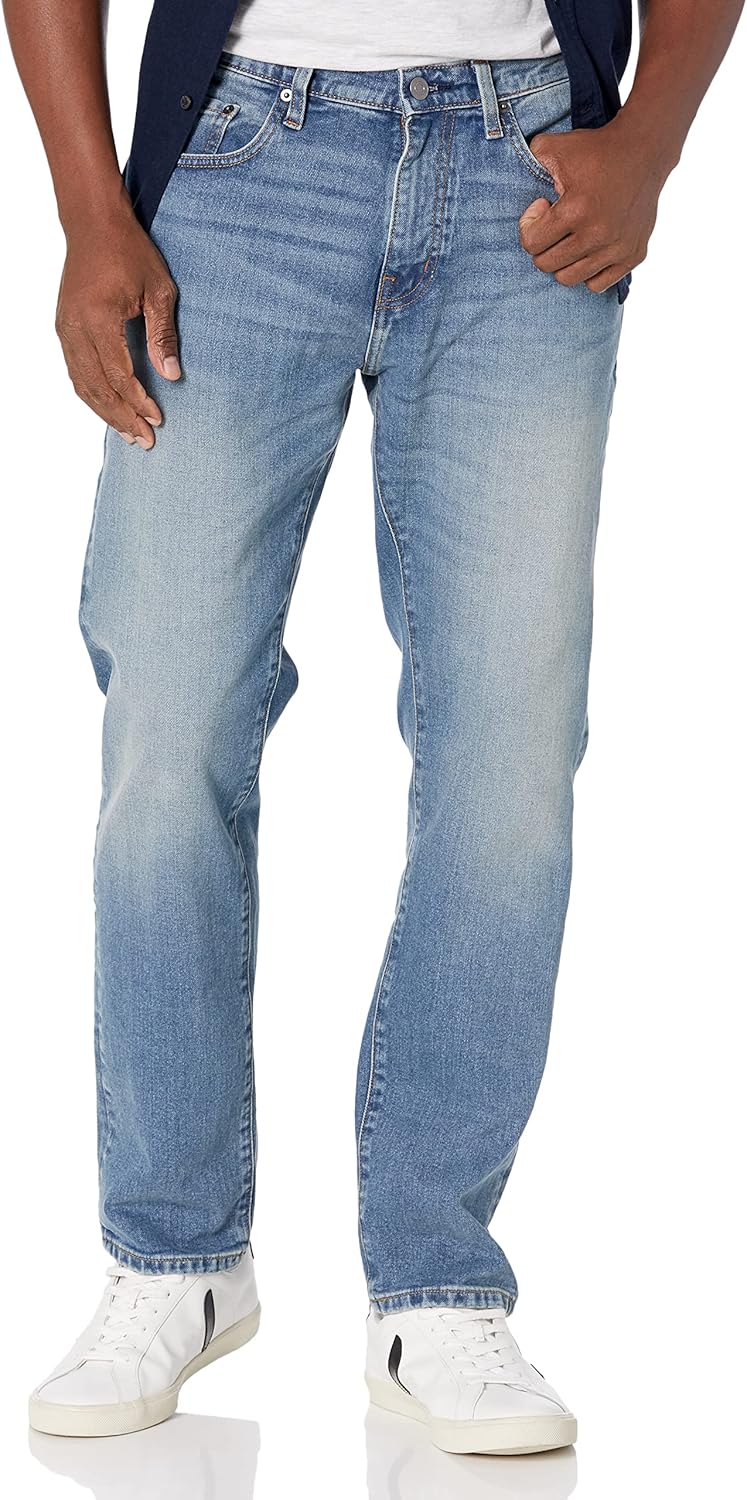 Amazon Essentials Jeans Elasticizzati dalla vestibilità Comoda (Disponibili in Taglie Extra Forti) Uomo