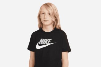 Nike B NSW Tee Futura Icon TD T-Shirt Unisex - Bambini e Ragazzi (Pacco da 1)