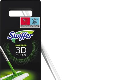 Swiffer 3D Scopa e Lavapavimenti, 1 Manico, 4 Panni Cattura Polvere e 2 Panni Lavapavimenti, Cattura Polvere e Sporco, Ottimo per Tutti i Tipi di Pavimenti e per i Peli di Animali