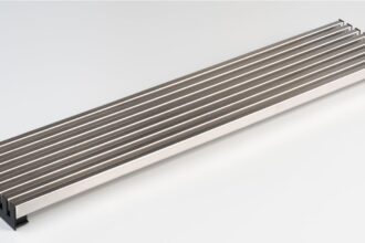 AZERODESIGN - Griglia Forno- Griglia Ventilazione- Griglia di ventilazione forno- Griglia di ventilazione frigorifero- Colore Inox- 8 doghe in alluminio da 60 cm