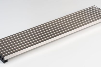 AZERODESIGN - Griglia Forno- Griglia Ventilazione- Griglia di ventilazione forno- Griglia di ventilazione frigorifero- Colore Inox- 8 doghe in alluminio da 60 cm