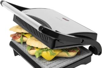 Cecotec Griglia elettrica Rock'n Grill 700 W, rivestimento RockStone, massima antiaderenza e migliore pulizia, impugnatura Cool Touch, superficie 23 x 14,5 cm, acciaio e nero