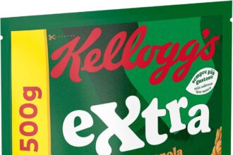 Kellogg's Extra Cereals | Fruit and Dried Fruit Flavour | Granola with Crunchy Oats | Single Pack of 500 g (1 x 500 g)