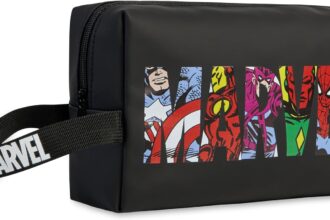 Marvel Men's Clutch Bag – Travel Toiletry Bag with Zip, Soft Men's Bag, Sports Bag, Men's and Boy – Accessories Marvel Gift, Black