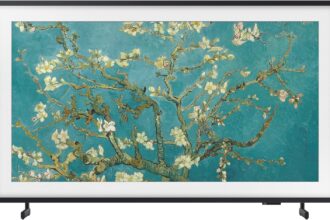 Samsung Lifestyle TV QE32LS03CBUXZT The Frame QLED Full HD, Smart TV 32" Matte Display, Art Mode, OTS Lite, Integrato con Bixby e Alexa compatibile con Google Assistant, Black 2023