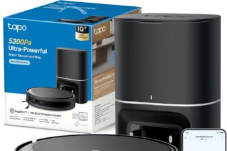 Tapo RV20 MAX Plus Robot Aspirapolvere Lavapavimenti con Mappatura 5300Pa, Svuotamento Automatico Polvere 3L, Navigazione LiDAR MagSlim, Design Ultra Compatto 83mm, Controllo APP&Alexa&Google