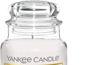 Yankee Candle Large Scented Jar Candle | Winter Love | Burn Time Up to 150 Hours | Perfect Gifts for Women