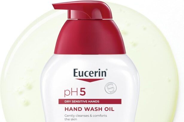 Eucerin pH5 Hand Cleansing Oil 250 ml, Liquid Hand Soap with Nourishing Oils for Intense Hydration, Dry and Sensitive Skin Cleaner Suitable for Daily Use and Frequent Washes