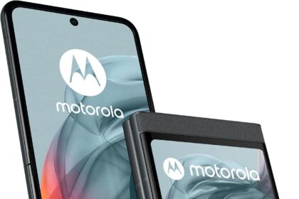 Motorola Razr 50 (8/256GB, AI, 3.63" POLED External Display, Internal 6.9" POLED, 50+13MP, Selfie 32MP, MediaTek Dimensity 7300X, 4200mAh, 33W Charging, Wireless 15W, Dual SIM, Android 14) Koala Grey