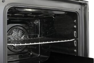 SPARES2GO Non-Stick Oven Liner Pack of 2 Large Universal Teflon Oven Mat Bottom Protector for Stove, Heavy Duty, Clean, Ventilated, Coating 40 x 50 cm