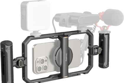 SMALLRIG Universal QR Phone Cage Kit Basic Aluminium Video Rig with Wireless Control Handle, QR Handle and Phone Clip, MagSafe Holder, for iPhone 16/15/14/13 Series - 4597