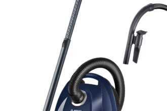 Bosch Hausgeräte Vacuum Cleaner with Bag Series 4 BGD38BU2, Sustainable, Hygienic Filter, 10 Year Motor, Accessory Clip, Padding Nozzle, Crevice Nozzle, High Absorbency