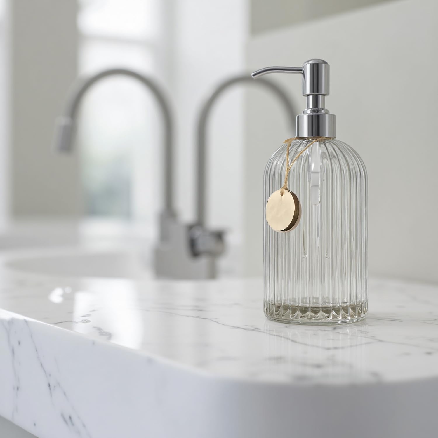 Clear Glass Soap Dispenser, Reusable Pump Bottle, Suitable for Bathrooms or Kitchens, Clear Design, Durable Leak Proof Dispenser for Hand Sanitizer or Lotion