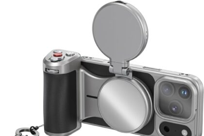 TELESIN Master Grip Kit per iPhone 17 Pro, Magnetica Impugnatura con C03 luce selfie+UV filtri, Creator kit integrata 3200mAh batteria, Ricarica Wireless, Custodia in Grafene per il Raffreddamento
